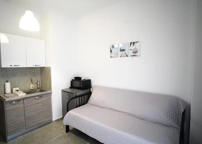 Asprolux Seaside Aparthotel