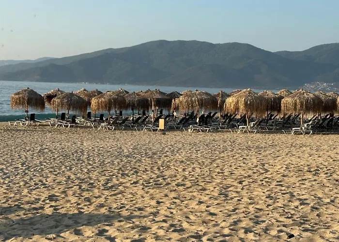 Asprolux Seaside Aparthotel